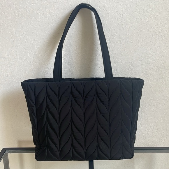 Kate Spade Flower Quilted Tote ♠️ - Picture 6 of 7
